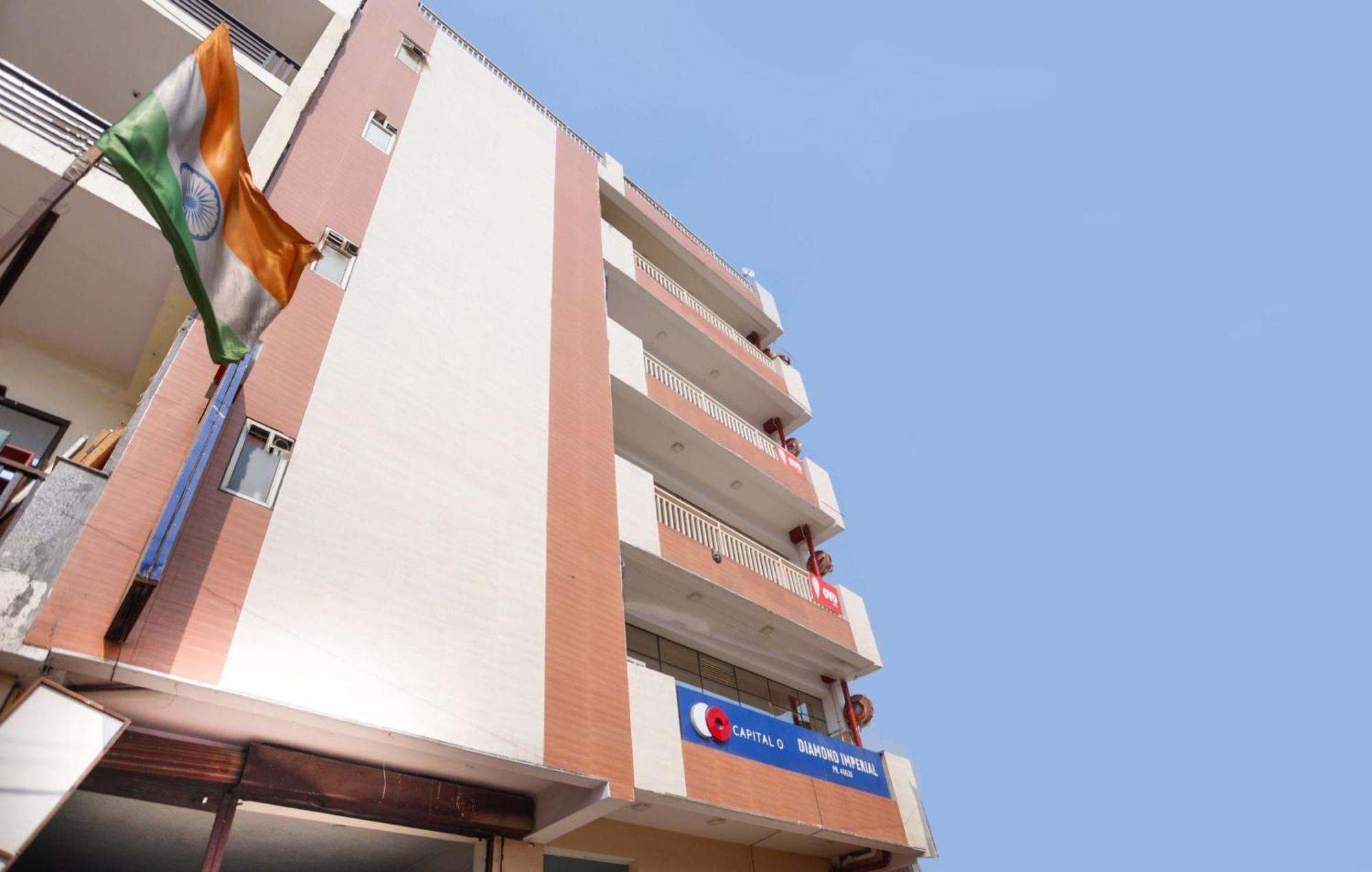 Diamond Imperial Hotel Noida Exterior foto